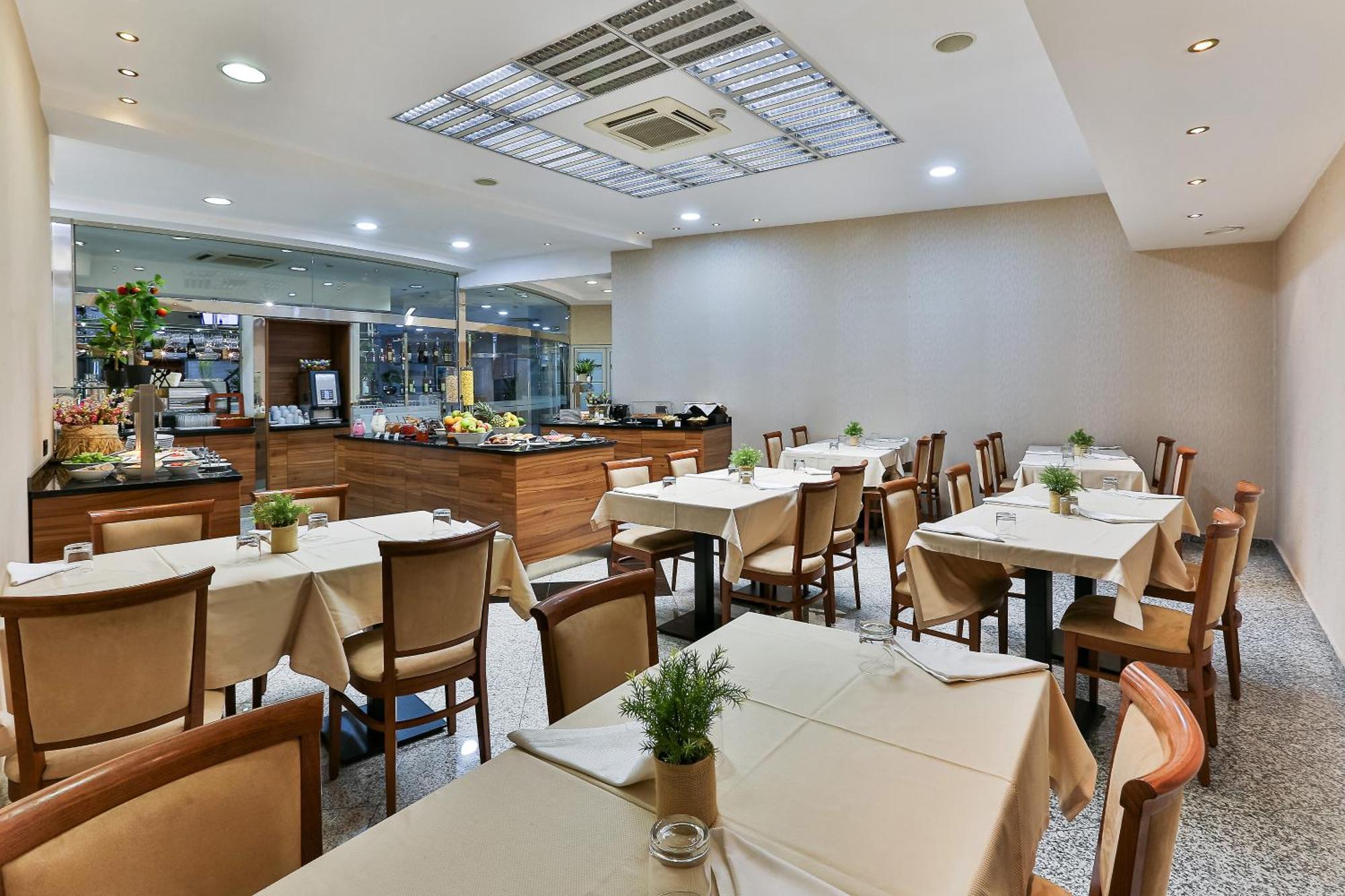 Kings Park Hotel Ποντγορίτσα Εξωτερικό φωτογραφία