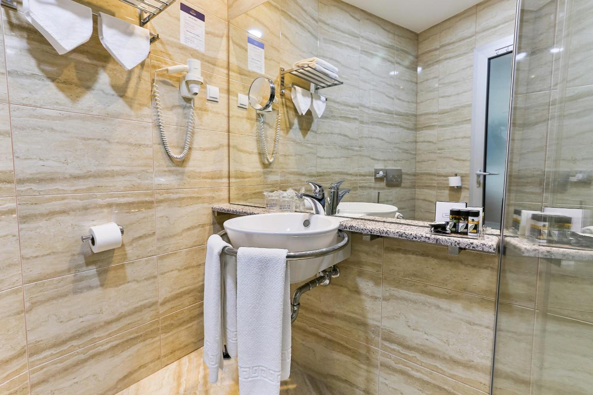 Kings Park Hotel Ποντγορίτσα Εξωτερικό φωτογραφία