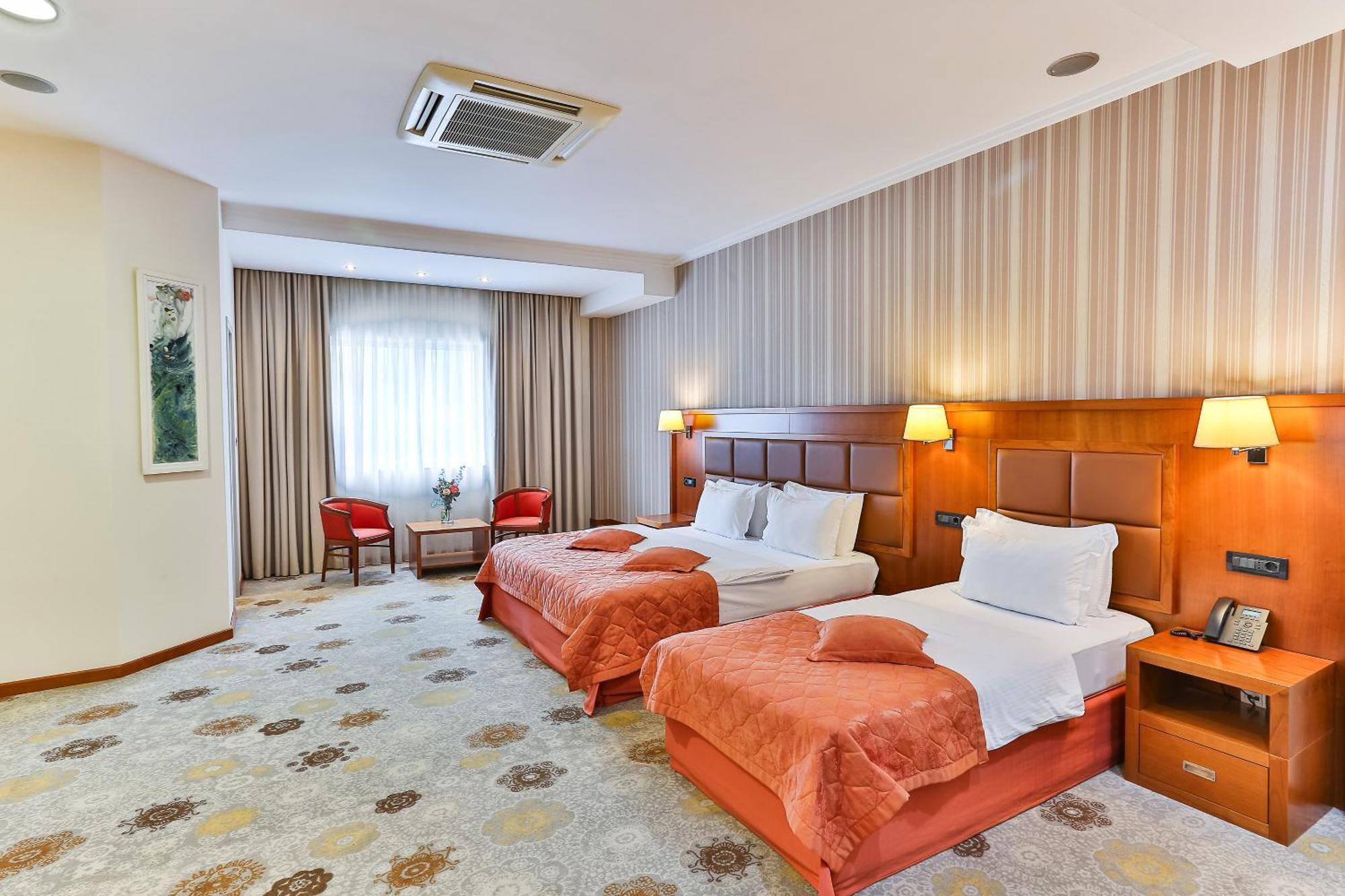 Kings Park Hotel Ποντγορίτσα Εξωτερικό φωτογραφία