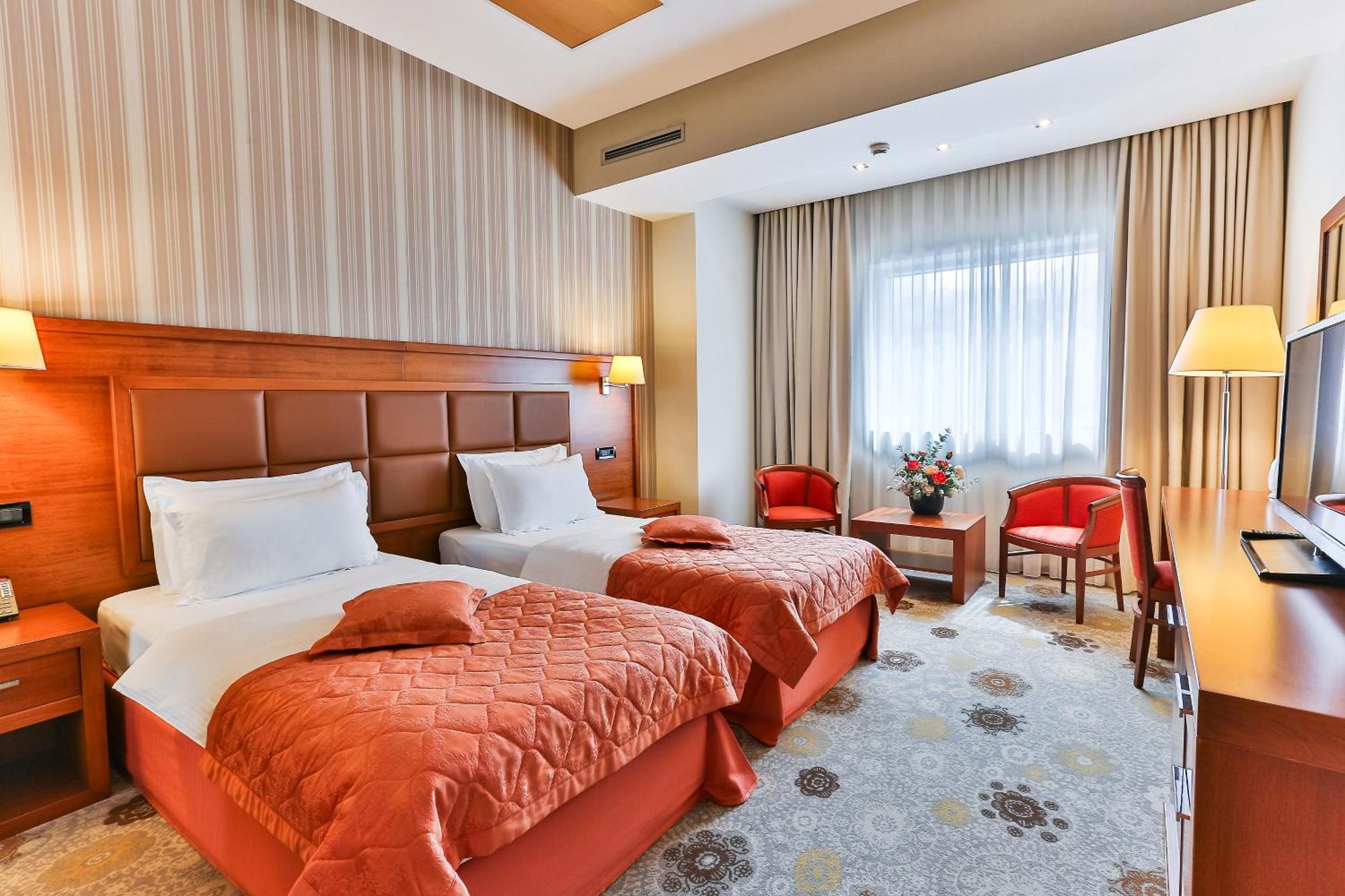 Kings Park Hotel Ποντγορίτσα Εξωτερικό φωτογραφία