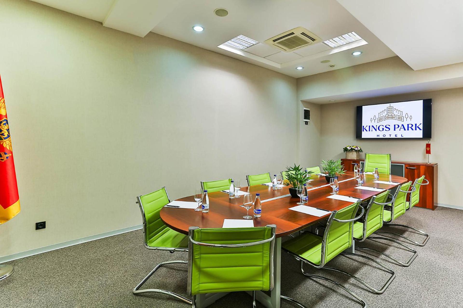 Kings Park Hotel Ποντγορίτσα Εξωτερικό φωτογραφία