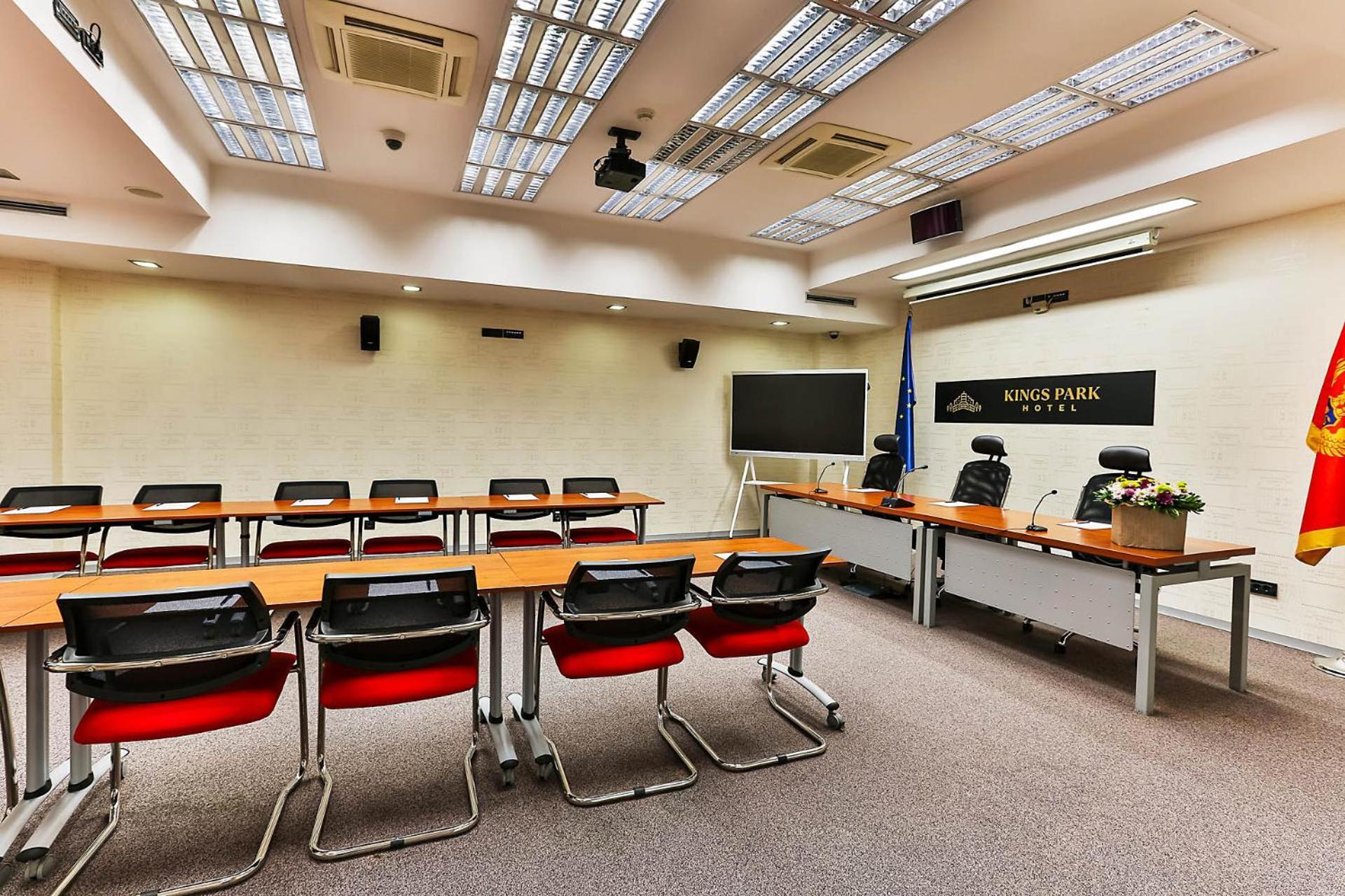 Kings Park Hotel Ποντγορίτσα Εξωτερικό φωτογραφία